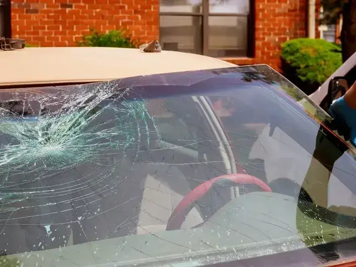 windshield crack repair for SUV parked by Log Boom Park in Kenmore WA