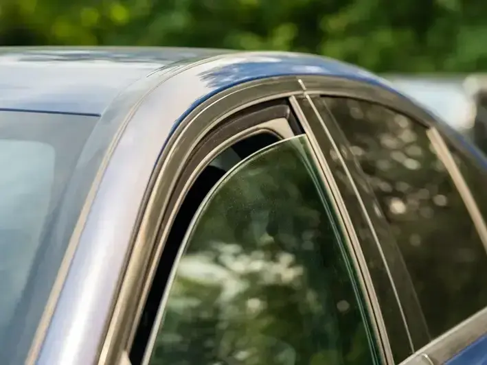 windshield replacement service at North Creek office park in Bothell on a rainy day