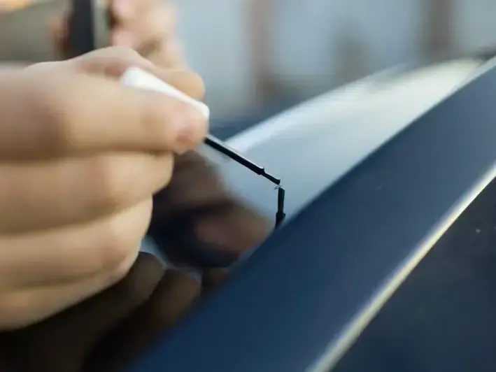 certified windshield repair service near Meydenbauer Bay Park in Bellevue